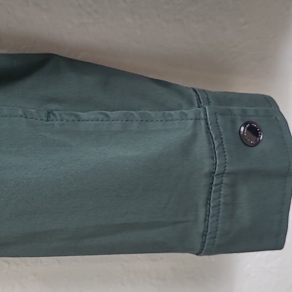 White House Black Market size 8 short trench jacket army green - Picture 7 of 8